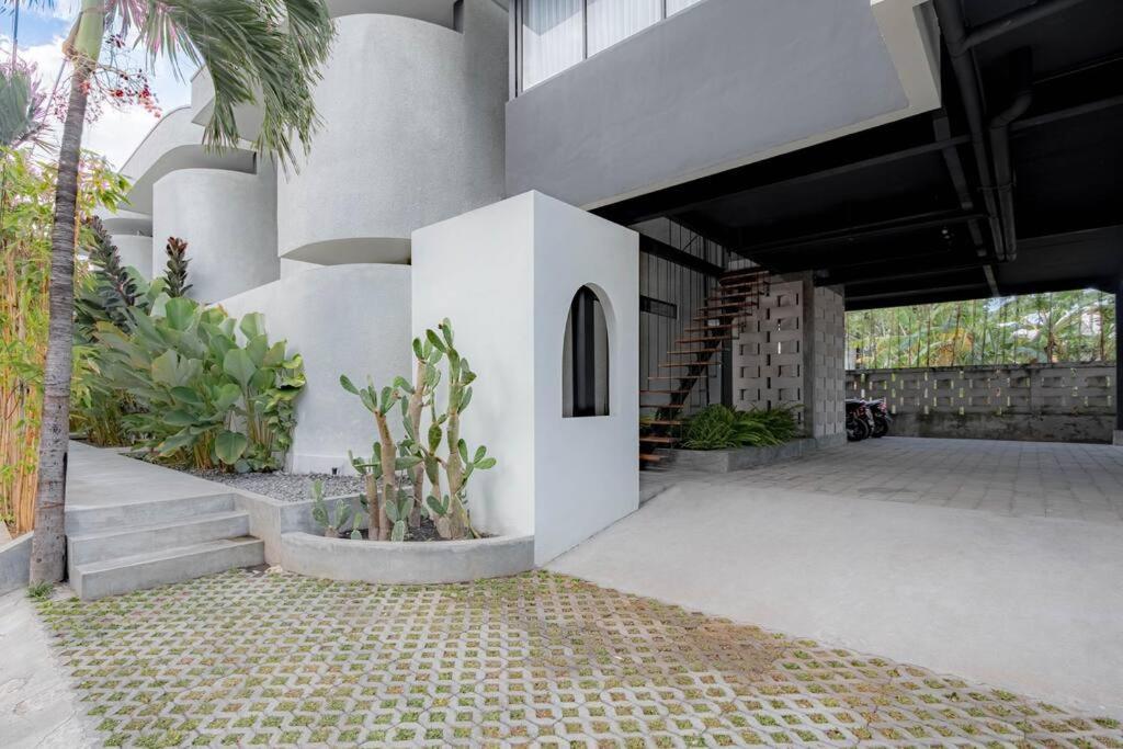 Apartment The Drupadi Town House Lola